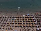 Αττική: Ανακοινώθηκαν οι παραλίες όπου απαγορεύεται η κολύμβηση