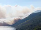 Συναγερμός στο Πόρτο Γερμενό: Τρία ενεργά μέτωπα και ζημιές σε δεκάδες σπίτια