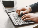 Δημόσιο: 919 προσλήψεις αποκλειστικά για απόφοιτους γυμνασίου