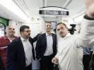 Μητσοτάκης σε δρομολόγιο με τον πρώτο ανακατασκευασμένο συρμό