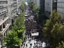 Ξεκίνησε το μεγαλειώδες πανεκπαιδευτικό συλλαλητήριο - Χιλιάδες έχουν κατακλύσει το κέντρο της Αθήνας