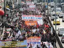 Πειραιάς - Απεργιακή διαδήλωση: «Οι εργάτες δεν δουλεύουν για τον πόλεμο» (εικόνες)