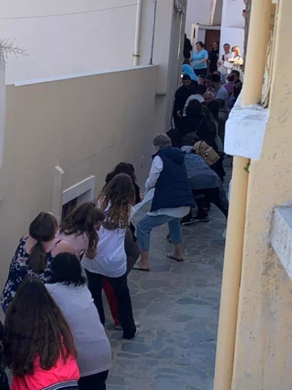 Τα Σύρματα, ένα ιδιαίτερο έθιμο στο χωριό Σπόα της Καρπάθου τη Δευτέρα του Πάσχα