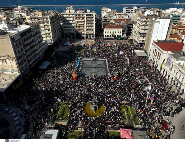 Τέμπη: Ηχηρό «όχι στη συγκάλυψη» - Πλημμύρισε η χώρα (βίντεο, εικόνες)