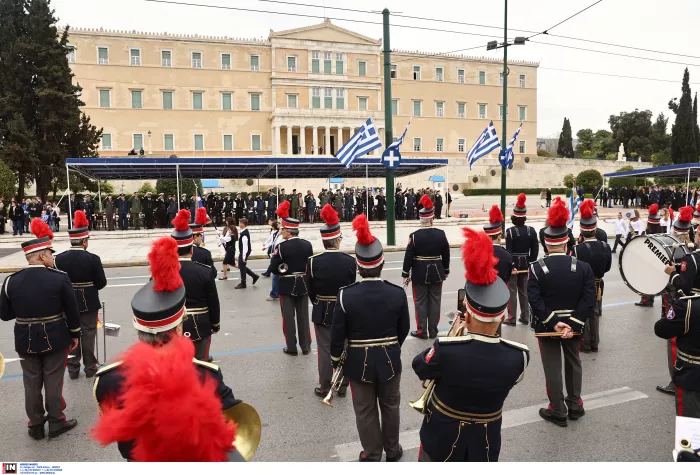 25η Μαρτίου: Σε Εξέλιξη η μαθητική παρέλαση – Δείτε φωτογτραφίες