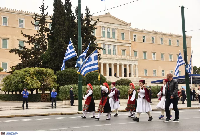 25η Μαρτίου: Σε Εξέλιξη η μαθητική παρέλαση – Δείτε φωτογτραφίες