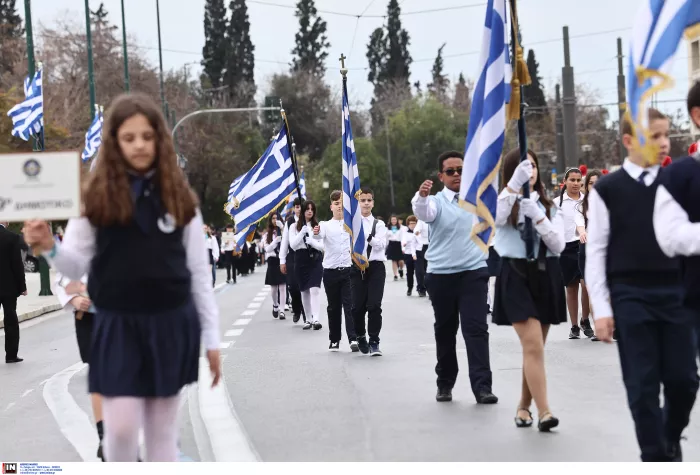 25η Μαρτίου: Σε Εξέλιξη η μαθητική παρέλαση – Δείτε φωτογτραφίες