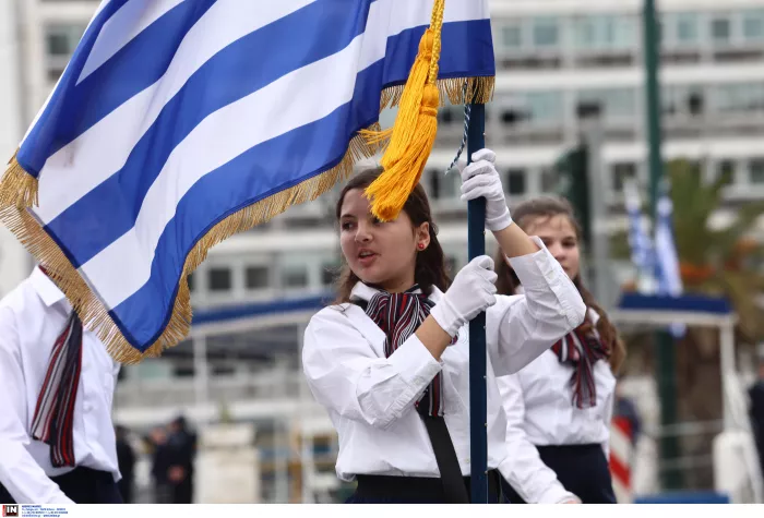 25η Μαρτίου: Σε Εξέλιξη η μαθητική παρέλαση – Δείτε φωτογτραφίες