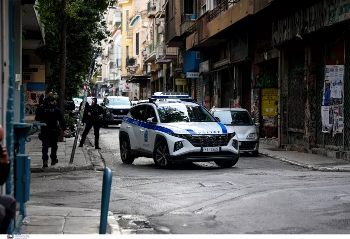 Εξάρχεια: Ολοκληρώθηκε η εκκένωση υπό κατάληψη κτιρίου από την ΕΛΑΣ