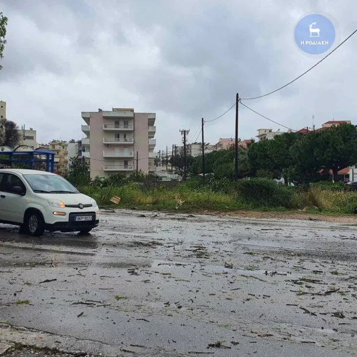Ρόδος - ανεμοστρόβιλος