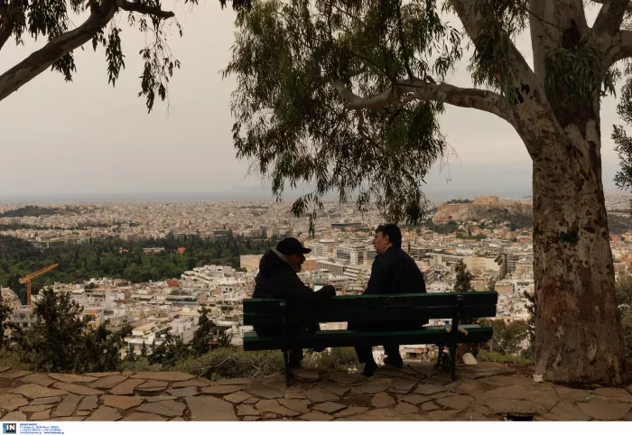Αφρικανική σκόνη: Σκέπασε τη χώρα - «Σχεδόν τρεις φορές πάνω από το όριο» (φωτογραφίες)