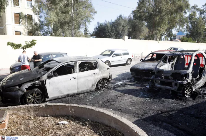 Καμένα αυτοκίνητα Νέα Σμύρνη