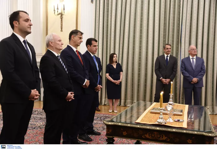 Προεδρικό Μέγαρο: Ορκίστηκαν τα νέα μέλη της κυβέρνησης
