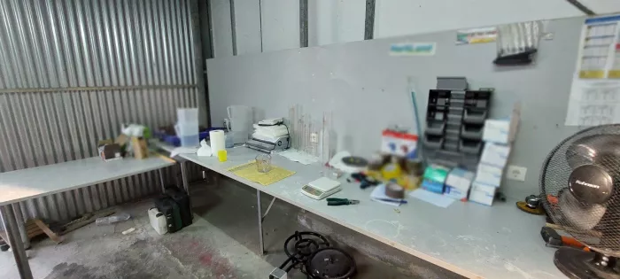 Έβγαζαν κοκαΐνη από εμποτισμένα δέρματα