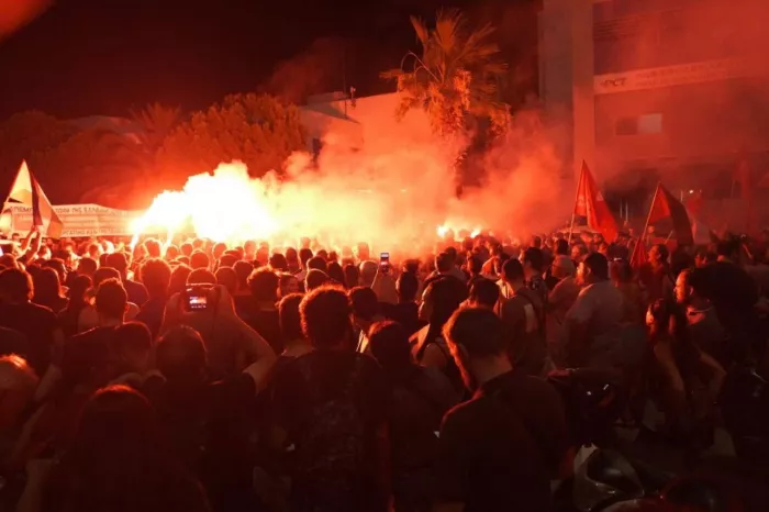 Πειραιάς: Λιμενεργάτες μπλόκαραν ξανά στρατιωτικό φορτίο το για Ισραήλ