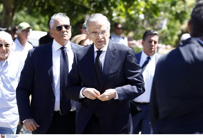 Σε κλίμα οδύνης το τελευταίο «αντίο» στην κόρη του Αντώνη Σαμαρά, Λένα