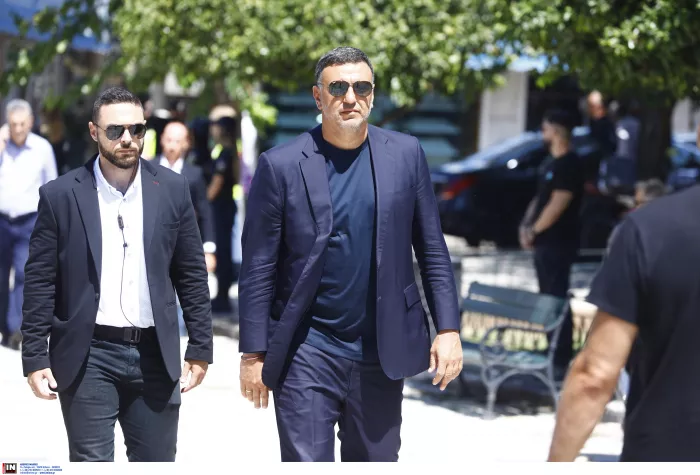 Σε κλίμα οδύνης το τελευταίο «αντίο» στην κόρη του Αντώνη Σαμαρά, Λένα