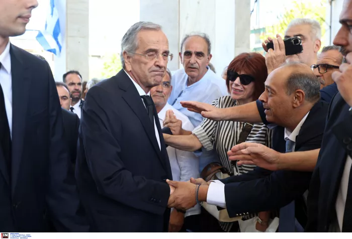 Σε κλίμα οδύνης το τελευταίο «αντίο» στην κόρη του Αντώνη Σαμαρά, Λένα