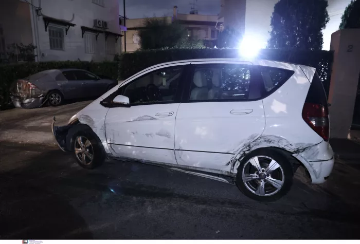 Ζημιές σε σταθμευμένα αυτοκίνητα προκάλεσε ο ηθοποιός Βασίλης Μπισμπίκης