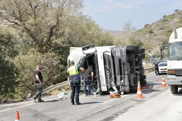 Τροχαίο στον ΒΟΑΚ: Νεκρός 17χρονος οδηγός νταλίκας