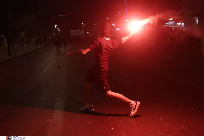 «Τα Τέμπη είναι έγκλημα»! Μεγαλειώδεις συγκεντρώσεις σε όλη τη χώρα (εικόνες)