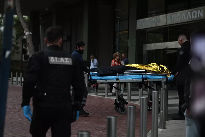 Νεκρός άνδρας στους Αμπελόκηπους, έπεσε από τον Πύργο Αθηνών