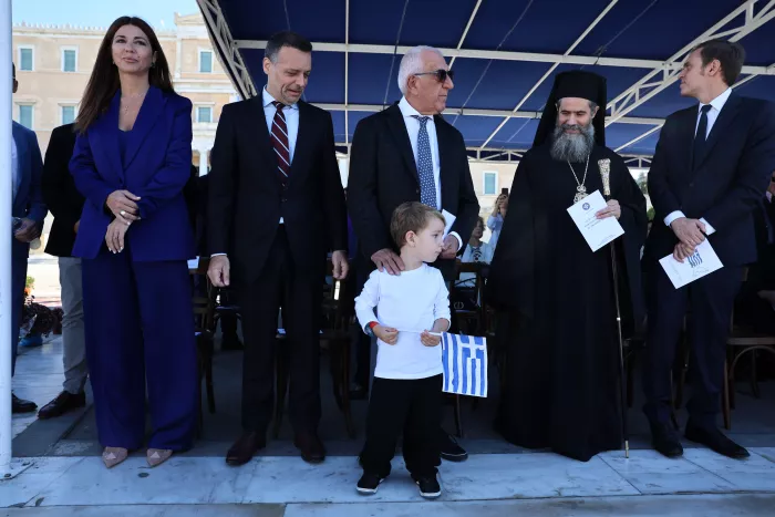 28η Οκτωβρίου: Σε εξέλιξη η μαθητική παρέλαση στην Αθήνα (Φωτογραφίες)