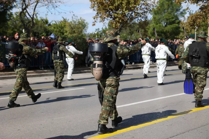 28η Οκτωβρίου: Φωτογραφίες από την στρατιωτική παρέλαση στη Θεσσαλονίκη