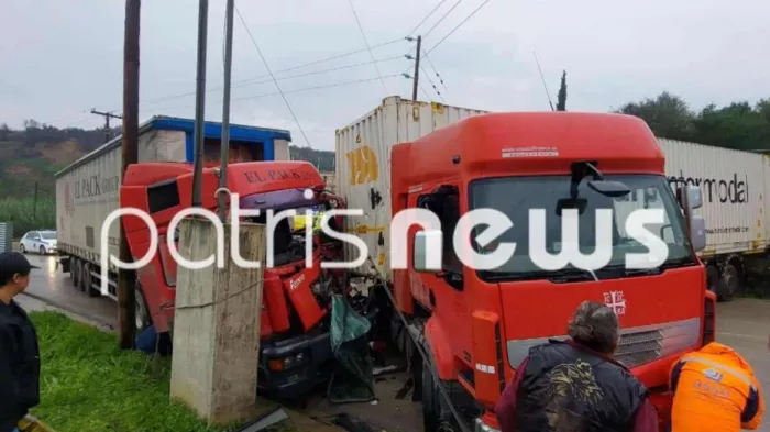 Τροχαίο στην Πατρών – Πύργου: Δύο νταλίκες συγκρούστηκαν, ένας τραυματίας