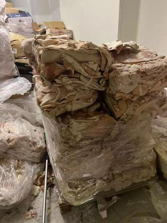 Αττική: Κατασχέθηκαν 12 τόνοι αλλοιωμένων κρεάτων - Εικόνες ντροπής