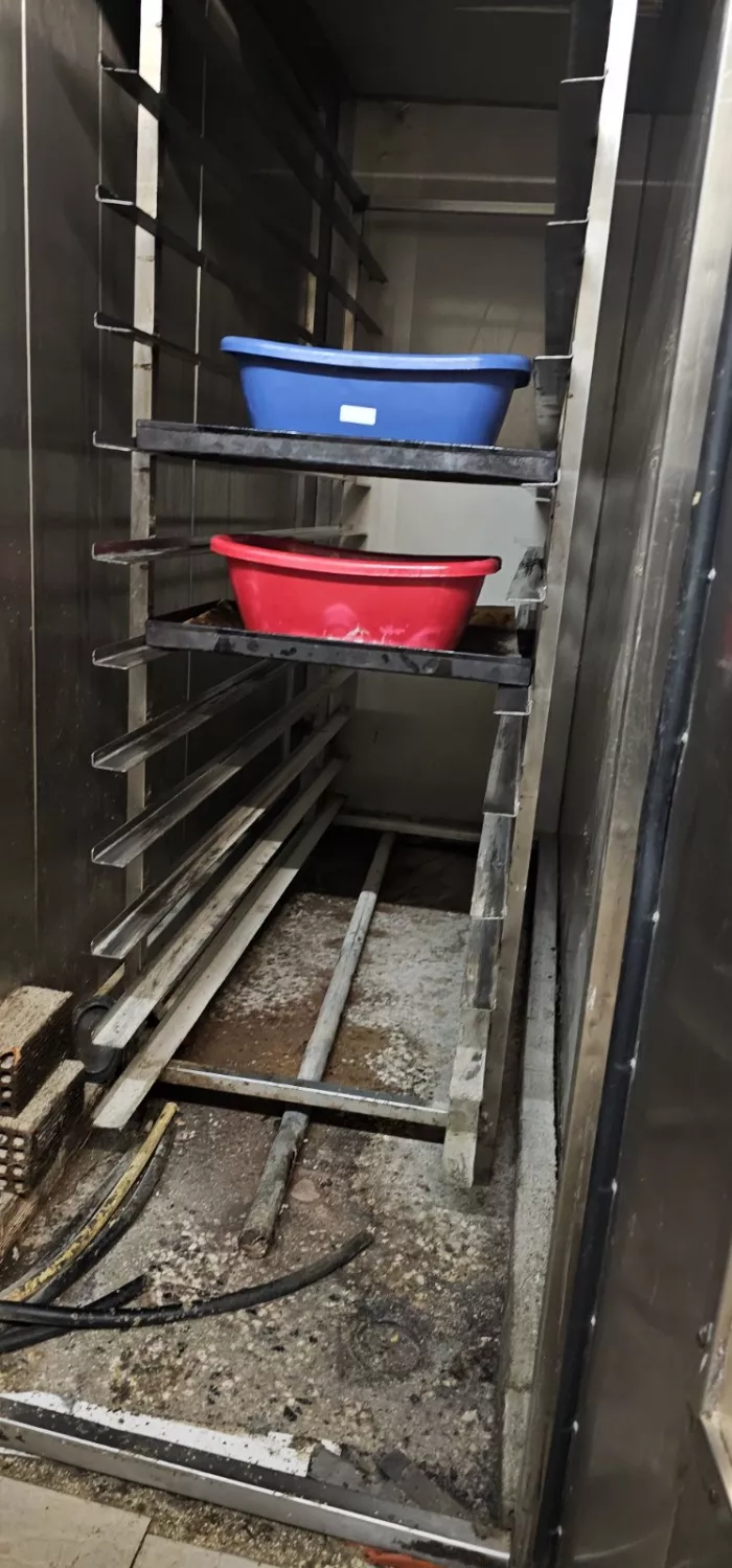 Αττική: Κατασχέθηκαν 12 τόνοι αλλοιωμένων κρεάτων - Εικόνες ντροπής