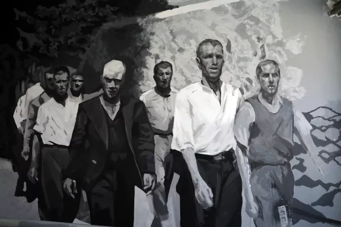 Σχολή Καλών Τεχνών: Τοιχογραφία αφιερωμένη στους 200 εκτελεσθέντες κομμουνιστές