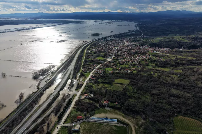 Εικόνες αποκάλυψης στον Έβρο: Πλημμυρισμένος όλος ο κάμπος (βίντεο)