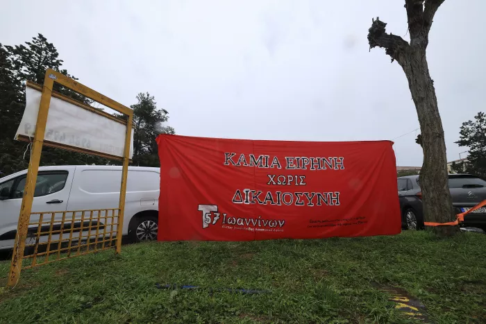 Δίκη Τεμπών: Πυρά Καρυστιανού κατά της προέδρου - «Ντροπή σας»