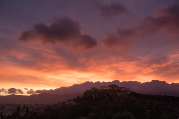 Χαραυγή στην Ακρόπολη