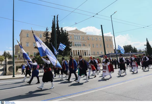 Ολοκληρώθηκε η παρέλαση για την 25η Μαρτίου