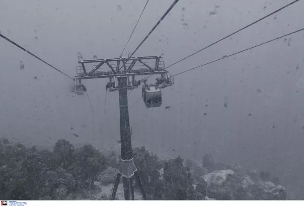 Χιόνια στην Πάρνηθα - ΚΑΡΑΤΖΑΣ ΚΩΣΤΑΣ / INTIME NEWS