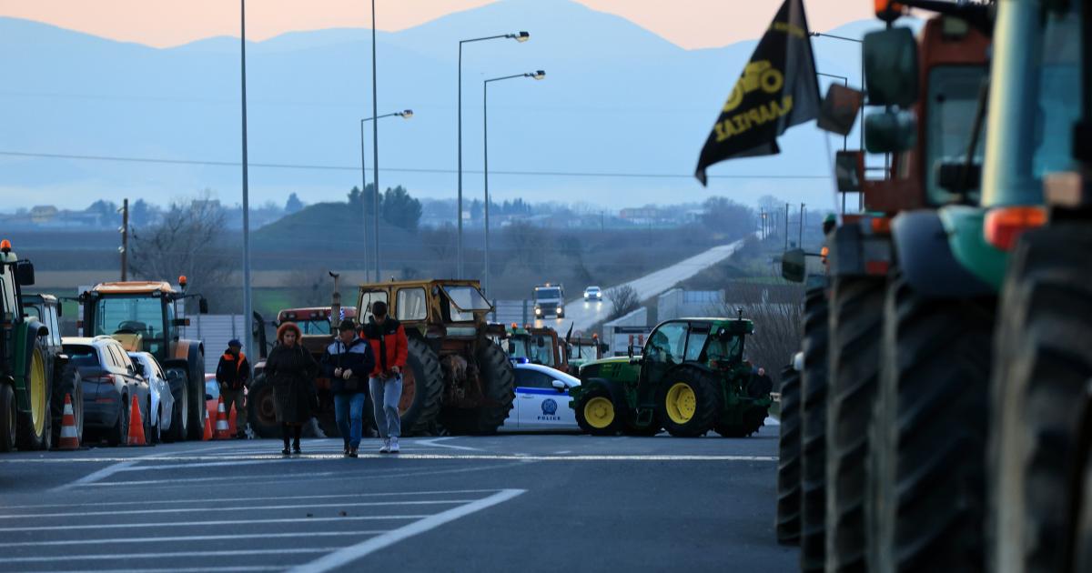 Αγρότες: Συνεχίζουν τις κινητοποιήσεις - Ζητούν συνάντηση με Μητσοτάκη