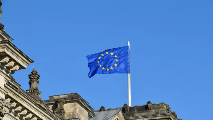 Μισθός από 6.152 ευρώ: 1.490 προσλήψεις στο ευρωπαϊκό δημόσιο