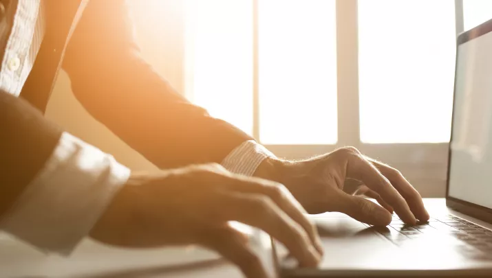 Θέσεις εργασίας και προσλήψεις