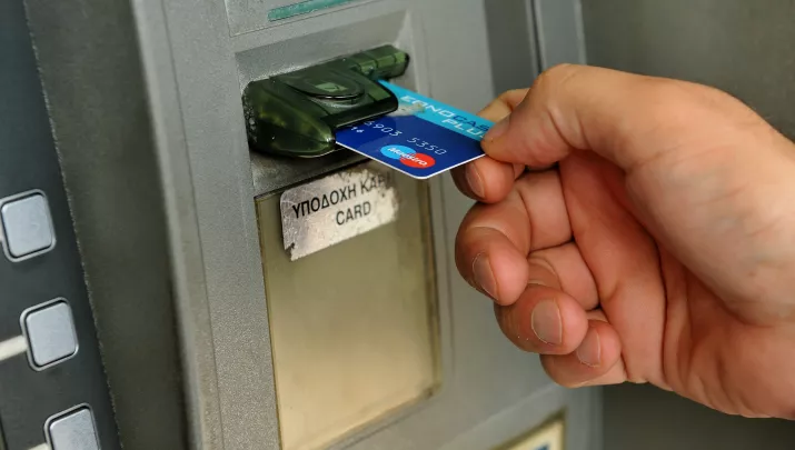 Αυτόματο επίδομα των 300 ευρώ - Ποιοι θα το πάρουν