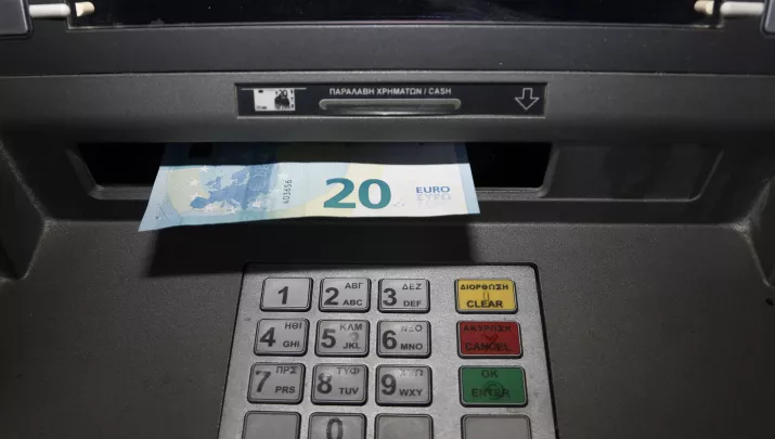 Συνταξιούχοι: Επίδομα 400 ευρώ κάθε Νοέμβριο σε 2,2 εκατ. δικαιούχους