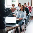 ΔΥΠΑ: 142 εργαστήρια ομαδικής συμβουλευτικής της ΔΥΠΑ τον Δεκέμβριο