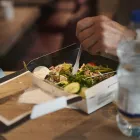 Επτά λάθη που όλοι κάνουμε όταν αποθηκεύουμε φαγητό — Και πώς να τα διορθώσεις