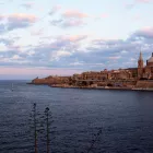 Ζητείται ελληνόφωνος στη Μάλτα: Δωρεάν μετεγκατάσταση και «πλούσια» επιδόματα