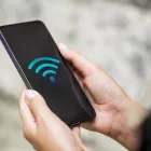 «Σέρνεται» το ίντερνετ; Δείτε αν κάποιος σας κλέβει το WiFi