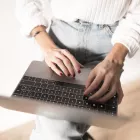 Θέσεις εργασίας και προσλήψεις