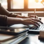 Θέσεις εργασίας και προσλήψεις