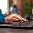 Θέσεις εργασίας και προσλήψεις