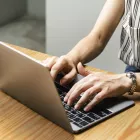 Δημόσιο: 238 προσλήψεις σε Δήμους, ΜΜΜ, ΕΦΑ, Υγεία και δημόσια τηλεόραση